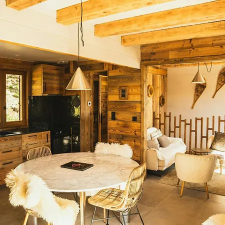 Renovated With Access At Super-besse Feriehus Super Besse