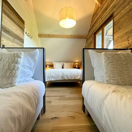 Renovated With Access At Super-besse Ferienhaus