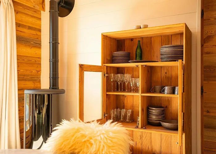 Renovated With Access At Super-besse Feriehus