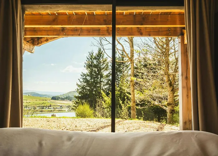 Renovated With Access At Super-besse Feriehus Super Besse