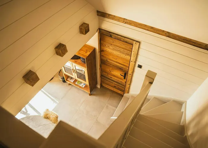 Feriehus Renovated With Access At Super-besse