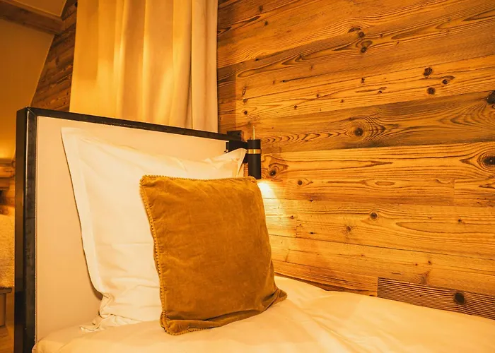 Renovated With Access At Super-besse Feriehus *