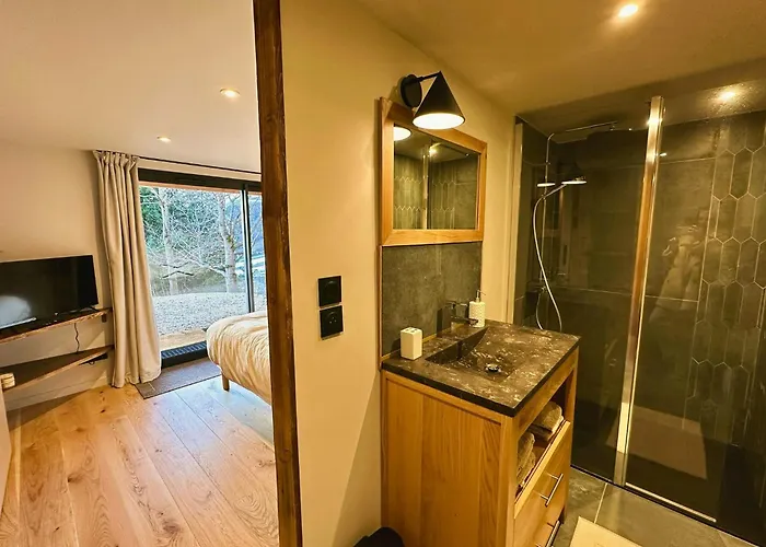 Feriehus Renovated With Access At Super-besse