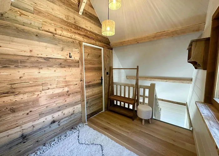 Renovated With Access At Super-besse *